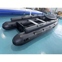 Bateau pneumatique à moteur de 13,8 pieds pour 7 personnes avec support de canne à pêche, homologué ISO pour bateau d'accompagnement de yacht, fabriqué en Chine, logo personnalisé