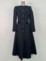 Robe maxi sophistiquée haut de gamme, design vietnamien de niche, taille naturelle, décoration boutonnée, pour le bureau, amincissante et élégante