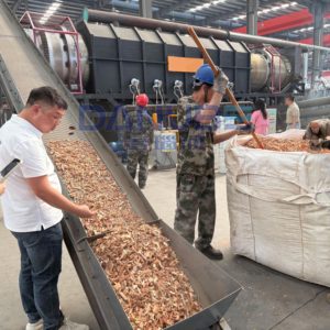 Équipement de carbonisation continue pour sciure de bois, balles de riz et biomasse bois - Machine de production de biochar - Product Image 4