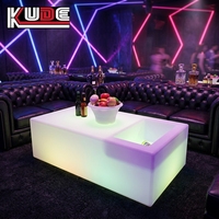 Table de bar LED rectangulaire lumineuse avec seau à glace intégré et rainures pour refroidir bière et vin, idéale pour les soirées
