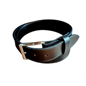 Cinturón de Cuero Rectangular con Hebilla de Estilo Europeo para Hombre, Impresión de Logotipo Personalizado, Diseño Vintage Hecho a Mano, Resistente al Agua y de Alta Resistencia - Product Image 5