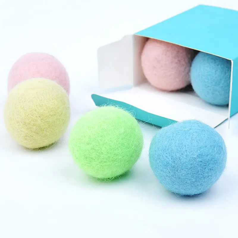 Custom Cat Toy Colorful Wool Felt Ball with Built-in Bell Funny Pet Chewing Toy Wholesale