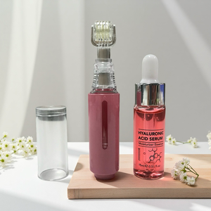 El producto <span class=keywords><strong>de</strong></span> <span class=keywords><strong>aumento</strong></span> <span class=keywords><strong>de</strong></span> <span class=keywords><strong>labios</strong></span> con rodillo <span class=keywords><strong>de</strong></span> <span class=keywords><strong>labios</strong></span> más vendido combinado con Aceite Esencial Hidratante <span class=keywords><strong>para</strong></span> el cuidado <span class=keywords><strong>de</strong></span> los <span class=keywords><strong>labios</strong></span> - Product Image 1