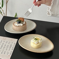 Assiettes en céramique de style rétro, en porcelaine mate, de forme irrégulière, pour gâteaux et desserts, ensemble pour restaurant