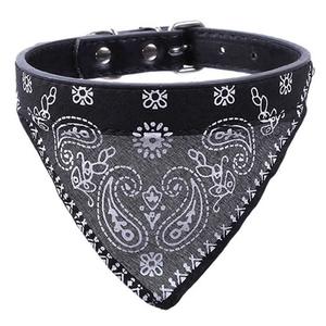 Kleines großes Hunde halsband mit bedrucktem Dreiecks schal Custom <span class=keywords><strong>Dog</strong></span> Supplies Halsband Leder mit Gurtband Pet Bandana verziert - Product Image 3