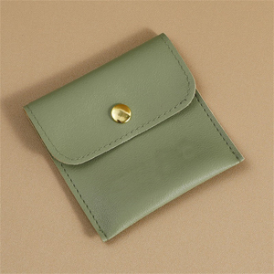 Boîte d'emballage et de rangement pour bijoux en cuir PU et carton magnétique, logo personnalisé de luxe unique, design moderne de style livre - Product Image 6