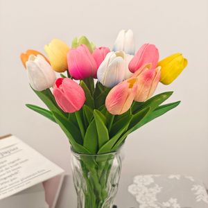 Ramo de Tulipanes Artificiales de 35 cm de Altura, Flores de PU de Simulación Realista, Decoración para Bodas y Hogar, Reutilizables - Product Image 1