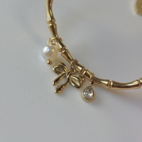 Bracelet en acier inoxydable plaqué or 18 carats pour femmes, bracelet en forme de dauphin, charme en zircon, bracelet minimaliste, cadeau de bijoux