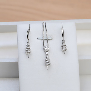 Ensemble de bijoux semi-finis en argent S925 pour femme, comprenant des boucles d'oreilles à crochet, un petit chapeau, un pendentif personnalisé et un plateau vide pour perles - Product Image 2