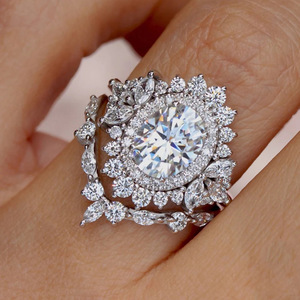 Ensemble de deux bagues élégantes pour couple, pour femme, bijoux de mariage luxueux et scintillants - Product Image 5