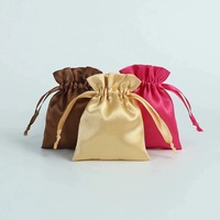 Sacs à cordon en satin imprimés sur mesure, sérigraphiés, doux, réutilisables, de luxe, pour extensions de cheveux, plusieurs couleurs