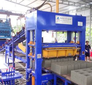 Máquina de Ladrillos de Alta Calidad Qt4-30, Pequeña Máquina Hidráulica para Bloques de Cemento, Máquina para Fabricar Ladrillos de Cemento en Etiopía - Product Image 5