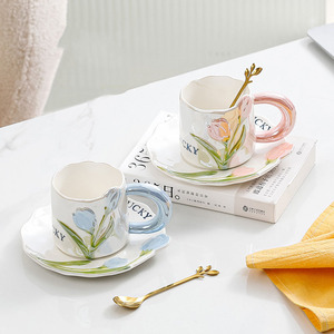 Tazza di <span class=keywords><strong>tulipano</strong></span> in ceramica a fiore 3D per tè fatto a mano per il giorno dell'insegnante regalo di compleanno da donna tazze in ceramica - Product Image 1