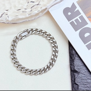 Bracelet <span class=keywords><strong>gourmette</strong></span> cubaine en acier inoxydable pour homme, largeur 1 mm, longueur 21 cm, chaîne de mode, fermoir boîte, noirâtre, vente en gros - Product Image 2