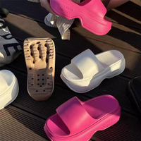 Chaussures plates légères à bout ouvert pour femmes en EVA avec semelles souples pour le printemps/été, ventilation pour la plage, antidérapantes, usage décontracté en extérieur