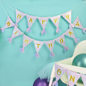 Bannière Joyeux Anniversaire Sirène avec Drapeaux à Écailles Irisées pour les Fêtes Sous-Marines des Filles - Product Image 2