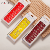 Ongles à presser à couleurs personnalisées avec design 24 pièces faux ongles courts en acrylique ongles artificiels