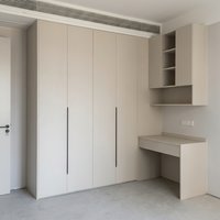 Armoire-penderie à portes battantes sur mesure de l'usine de meubles, armoire de rangement en mélamine pour projets d'appartements et d'hôtels