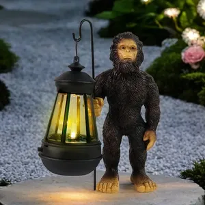 Statue de jardin Bigfoot en résine réaliste, lanterne lumineuse, texture de fourrure réaliste, décoration de Noël d'extérieur, lumière solaire, créature forestière - Product Image 5