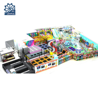 Équipement de terrain de jeu intérieur personnalisé Joyful pour enfants, thème spatial, labyrinthe commercial, grands toboggans, certifié CE, 50 personnes