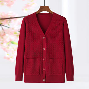 Nuovo arrivo <span class=keywords><strong>cardigan</strong></span> da <span class=keywords><strong>donna</strong></span> a V con tasche in tinta unita in maglia <span class=keywords><strong>cardigan</strong></span> da esterno per mamma e donne di mezza età o anziane - Product Image 4