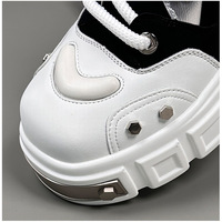 Chaussures décontractées tendance pour hommes à plateforme, à lacets, avec accents rivetés, semelle épaisse, respirantes, pour le streetwear, les soirées et l'usage quotidien