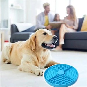With <b>suction</b> cup cat and dog slow licking <b>pad</b>, silicone licking <b>pad</b>, anti-choke non-slip design, alleviate boredom and anxiety - Product Image 5