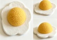 Griffoir pour chat en carton ondulé en forme d'œuf frit, texture jaune jaune-œuf, base nuage, motif œuf de dessin animé mignon, coussin de repose et de griffage pour chat