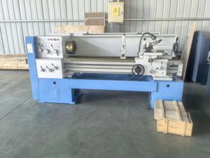 경쟁력 있는 가격의 C6136 C6236 소형 수동 수평 범용 선반 4KW DRO 장착 중형 고정밀 - Product Image 5