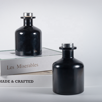 Parfum de maison rond Aroma 250ml Bouteilles de diffuseur de roseau de luxe givré noir blanc de marque privée