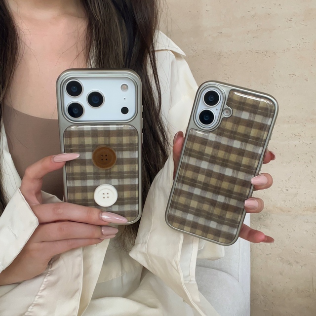 INS Brown Grid Button Patterned Acrylic Retro Game Design Anti-Fingerprint Phone Case for 17 16 15 14 13 Pro Max