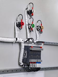 Kotak Distribusi Daya Logam Tianshun JXF 3-Fasa 380V yang Dapat Disesuaikan, 12 Soket, Peringkat IP55, 50A untuk Industri/Komersial - Product Image 5