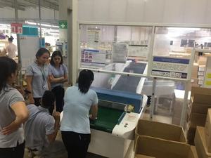 섬유 산업을 위한 부서지는 바늘 금속 탐지기를 가진 높은 정밀도 바늘 발견자 - Product Image 3