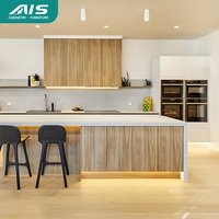 AIS 2025 Mobilier de cuisine en gros de luxe modulaire Ensembles d'armoires de cuisine sur mesure en bois massif Meubles de cuisine avec îlot