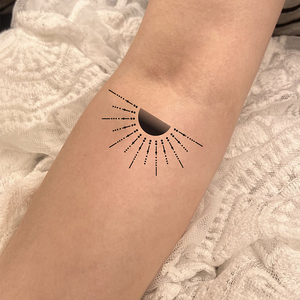 Adesivo per Tatuaggio Semi-Permanente Personalizzato con Succo di Erbe, Nuovo Design 2024 con Motivi in Stile Inchiostro - Product Image 3