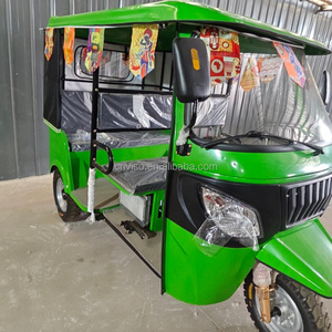 Triciclo Bajaji de tres ruedas con dos asientos, motor de gasolina de 200 cc, cabina completa, tracción fuerte para todo tipo de clima. - Product Image 2