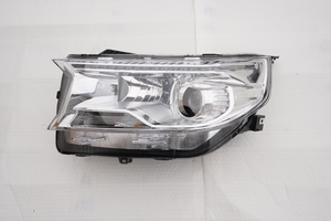 Conjunto de Faros Delanteros Originales Estándar OE para Changan Hunter F70/4121010-<span class=keywords><strong>BU05</strong></span>/4121020-<span class=keywords><strong>BU05</strong></span>/PCK201080-0305/PCK201080-0505 - Product Image 1
