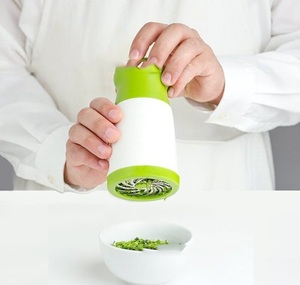<b>Herb</b> <b>Grinder</b> Manual Vegetable Chopper Portable Parsley Cutter Spice Mill Kitchen Gadget For Coriander Basil - Product Image 4