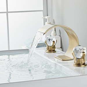 Luxe gepolijste messing badkamerkraan met watervaltuitloop, enkelgats, breed model, wastafelkraan, keramische klep, kristallen knoppen - Product Image 1