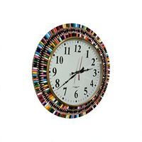 Jam Dinding Gantung Seni Pensil Warna-warni Buatan Tangan Bergaya Art Deco Bulat Analog Quartz untuk Ruang Tamu Dekorasi Rumah Pernikahan Bingkai MDF