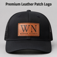 Casquette Trucker en cuir personnalisée avec logo, dos en maille, fermeture snapback, logo en relief, bicolore