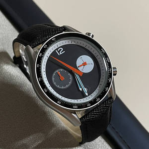 Nouvelle montre à quartz lumineuse inspirée des trous noirs, boîtier en acier inoxydable de 30 mm, verre, bracelet en cuir véritable, unisexe - Product Image 2