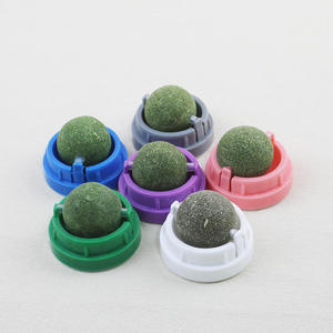 Fábrica Yun: Venta al por mayor de bolas de hierba gatera ecológicas personalizadas, autoadhesivas, antipérdida, para limpieza dental y resistentes a mordeduras. - Product Image 2