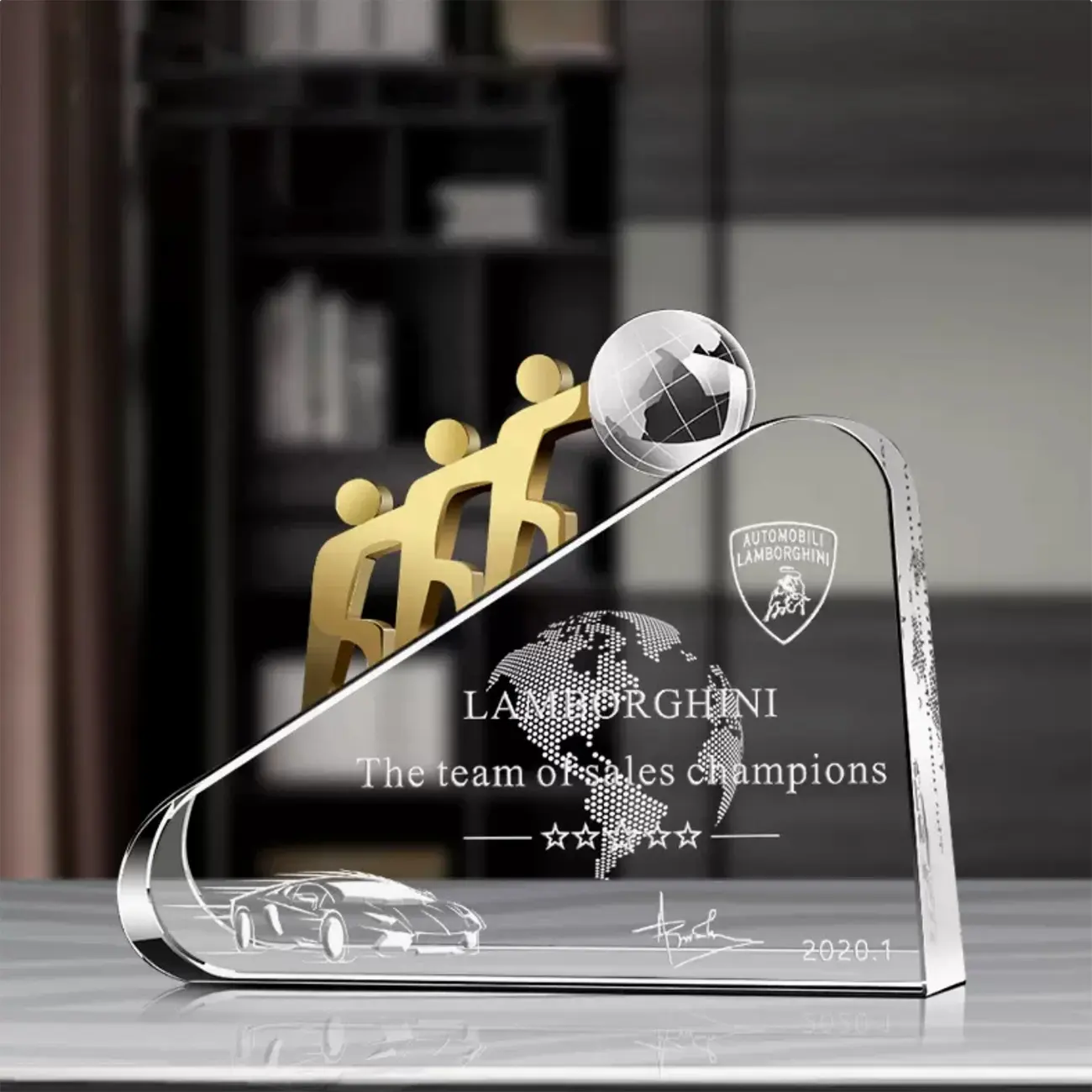 Guangzhou individueller K9 Crystal Award Trophy Sublimation mit Metallfigur große Gravur Kugelform Tierthema