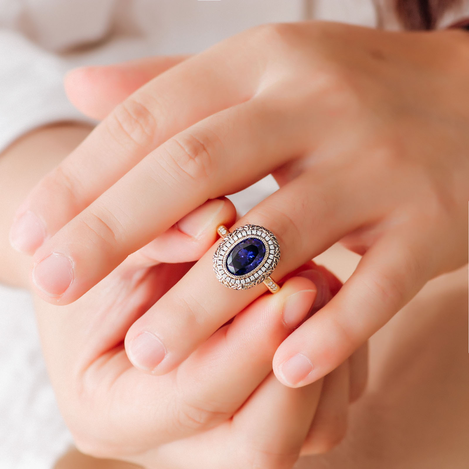 แหวนอัญมณีแล็บ 18Kgold แท้