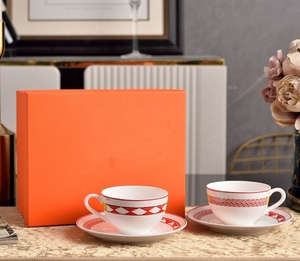 Juego de Tazas de Porcelana China Blanca de Estilo Europeo, Moderno, Lujoso, Reutilizable y Ecológico, con Asa, para el Té de la Tarde - Product Image 1