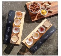 Ensemble de dégustation de bières personnalisées, lot de 2, comprenant huit verres à bière artisanale Pilsner de 6 oz, 2 palettes en bois avec tableaux noirs