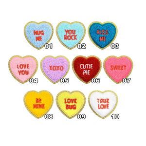 Gros Coeur Chenille Fer sur Patch Câlin Embrasse-moi XOXO Be Mine Or Paillettes Valentine Chenille Patch Applique Patch Brodé - Product Image 1