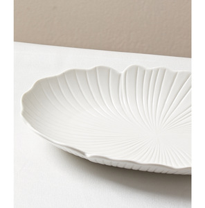 Piatto per Pesce in Ceramica Bianca <span class=keywords><strong>a</strong></span> <span class=keywords><strong>Forma</strong></span> <span class=keywords><strong>di</strong></span> <span class=keywords><strong>Barca</strong></span>, Stile Nordico, Piatto da Cena in Porcellana con Texture in Rilievo, Piatto <span class=keywords><strong>di</strong></span> Servizio per Ristorante - Product Image 6