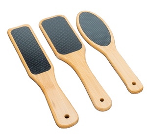 BE BEAUTY Lime à pieds en verre nano avec poignée en bois, éliminateur de callosités et de peaux mortes, lavable, lime à pédicure, couleur personnalisable - Product Image 2